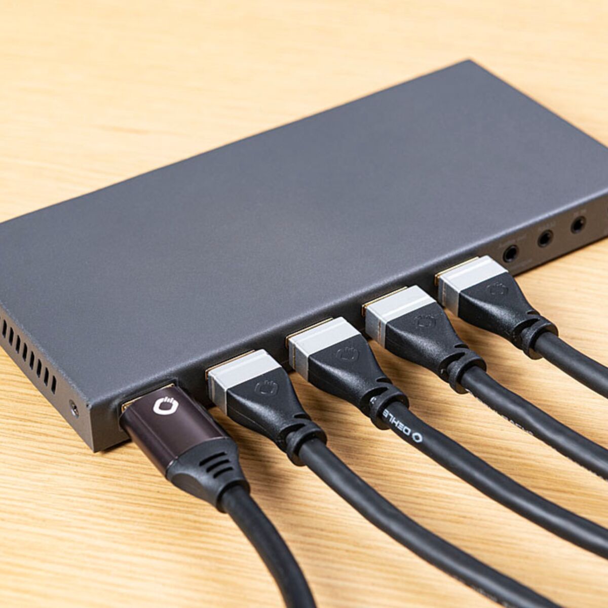 marmitek-connect-621-uhd-hdmi-switch-4x1-4k60-hdr image 3