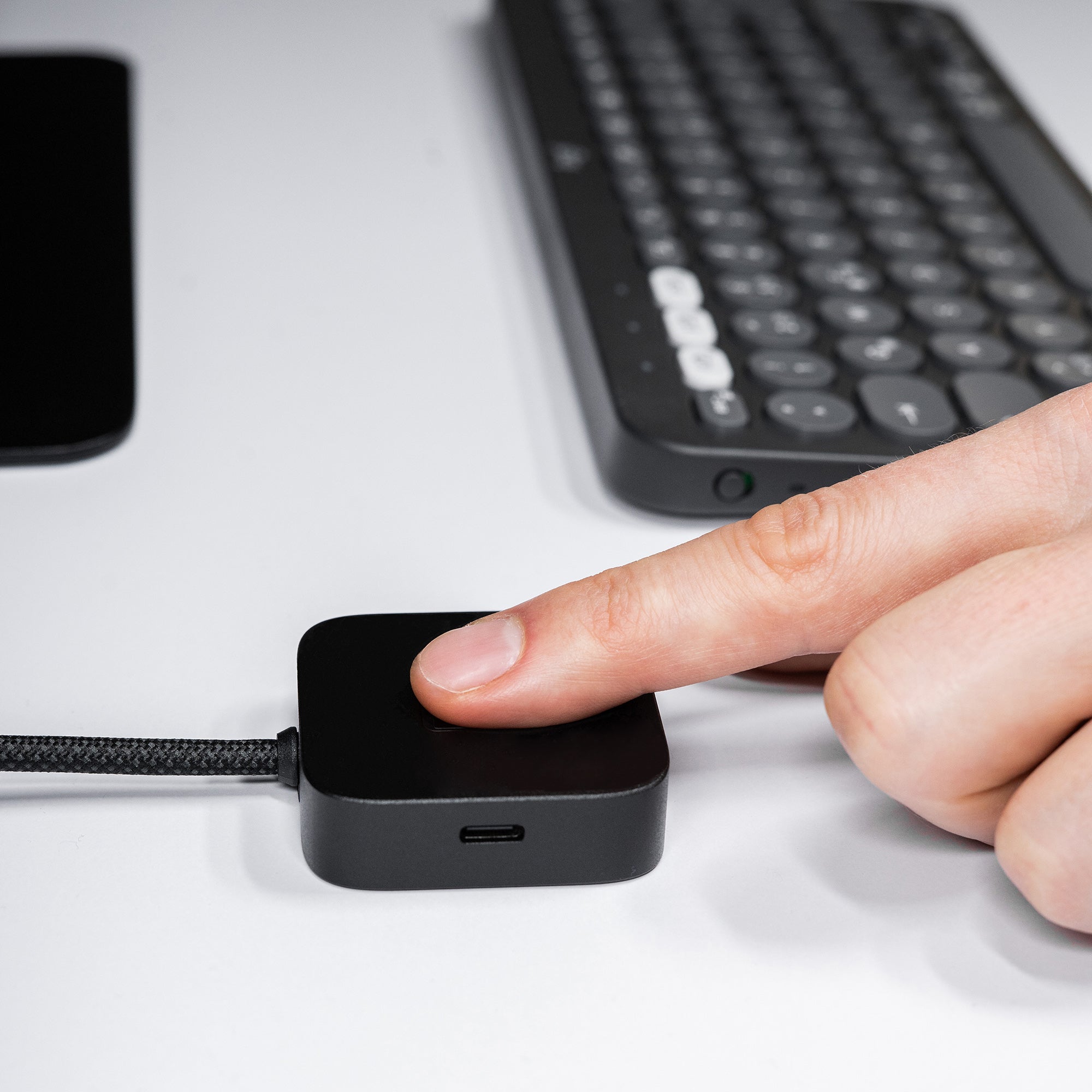 feintech-fps400-fingerabdrucksensor-windows-hello-mit-usb-hub image 4